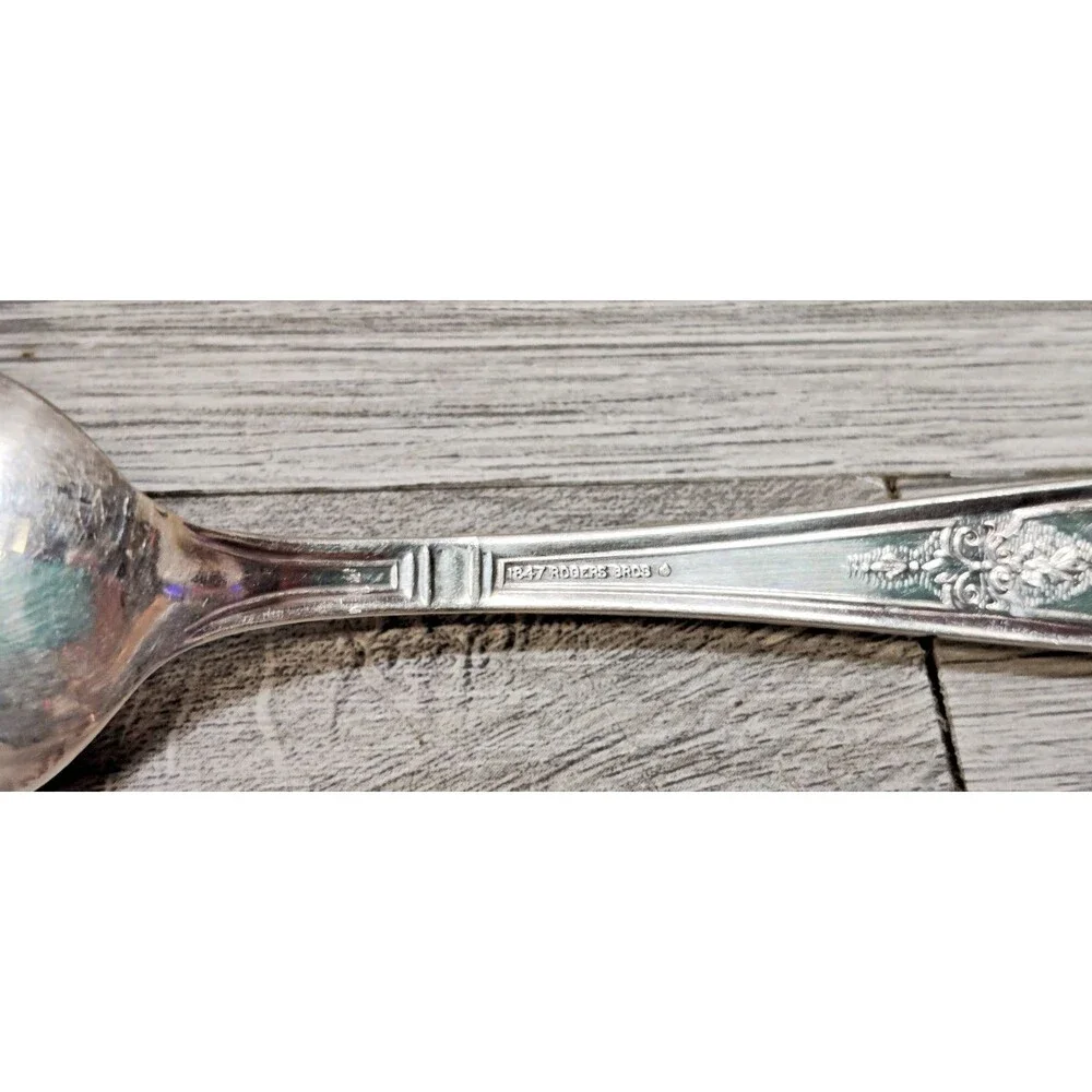Set of 4 Vintage 1847 Rogers Bros IS Silverplate Spoons Floral Motif Flatware